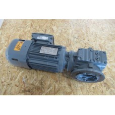 71 RPM 0,75 KW  89 Nm Asmaat 30 mm geremd IE3. Unused.